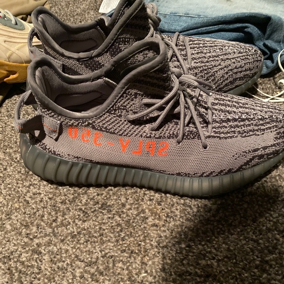 Adidas Yeezy 350 v2 belugas 2.0 - Picture 2 of 9